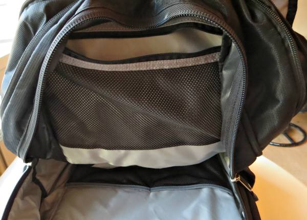 ryggsack-min-innerfack2
