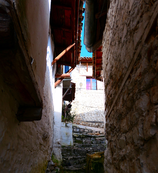 berat-albanien-grand-1