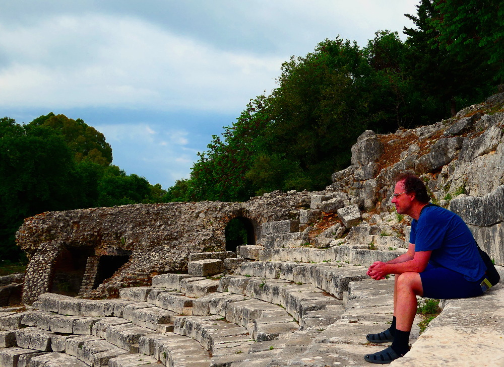 butrint-albanien-selfie-theater