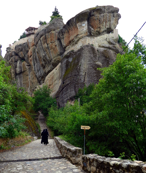 kalampaka-grekland-nunnor-kloster
