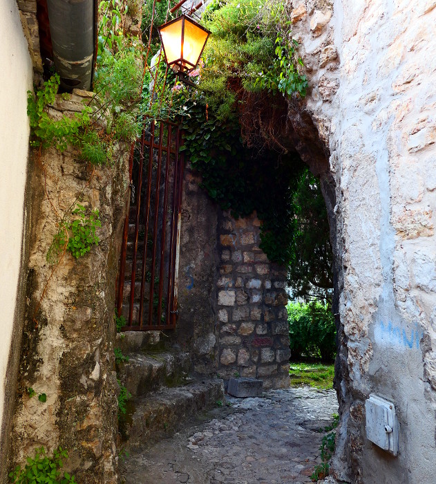 montenegro-herceg-novi-grand-gronska